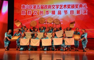无锡惠山区堰桥街道自编吴地百叶香舞蹈获区群文创作二等奖
